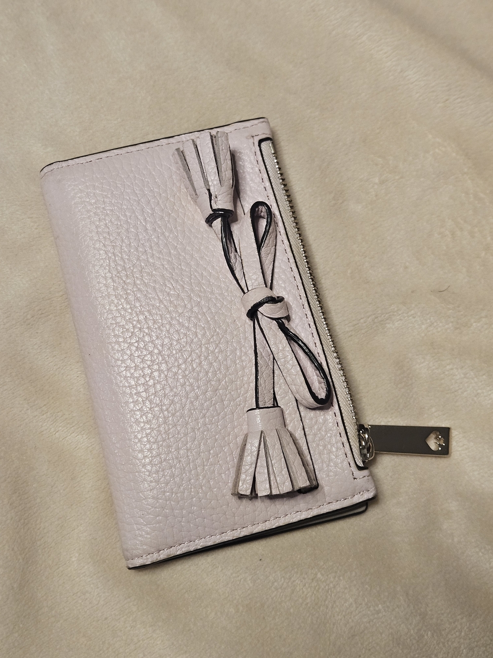 Kate Spade spade Pebbled Tassel Zip Wallet - Pale Pink